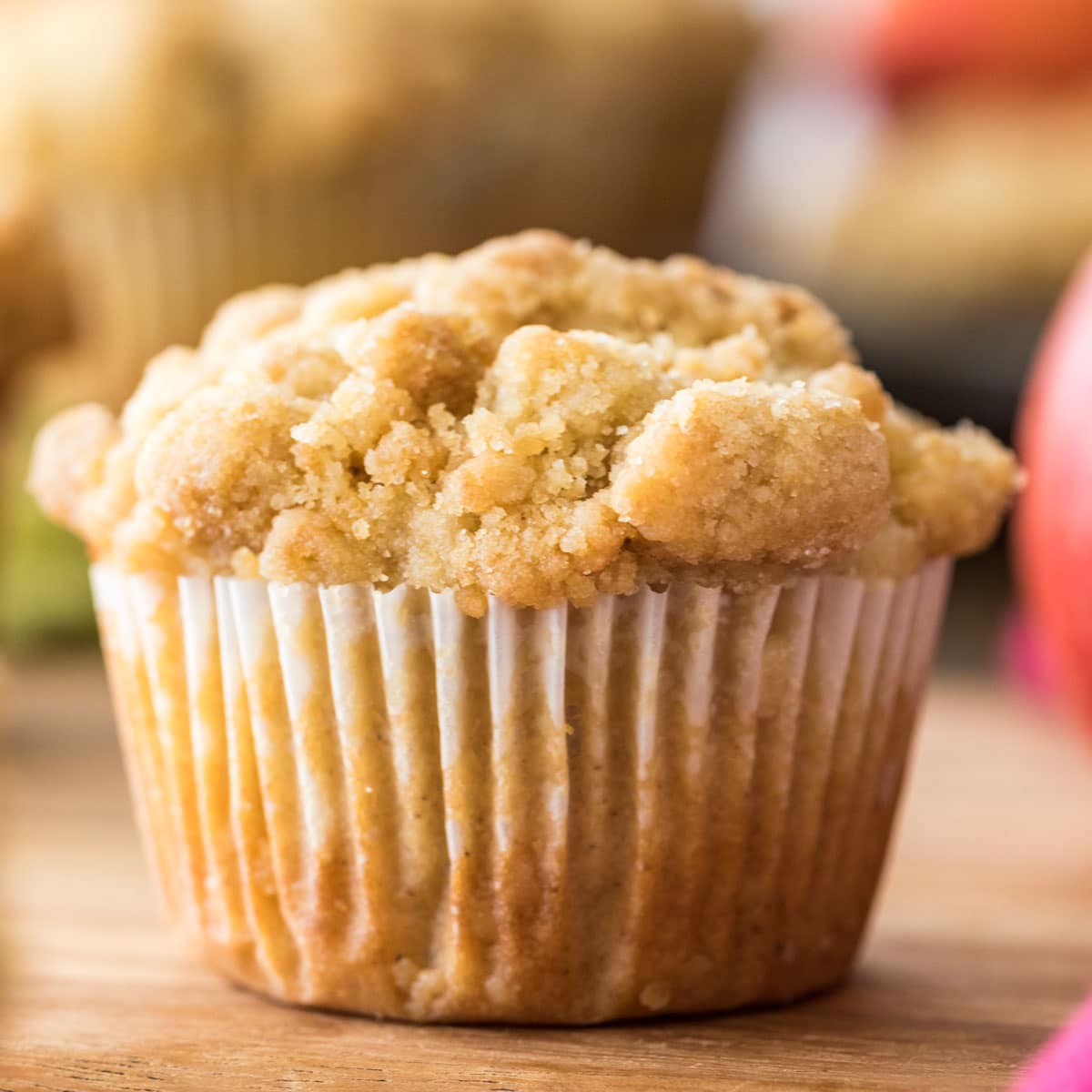 Muffin - Apple and walnut with a touch of cinnamon and raisins 100g