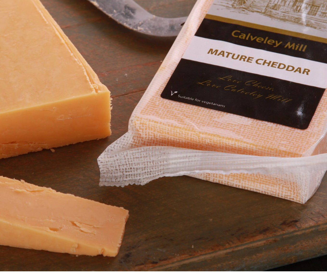 Calveley Mill Mature coloured cheddar 200g